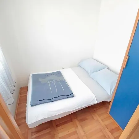 Apartment With Parking Space - 24938