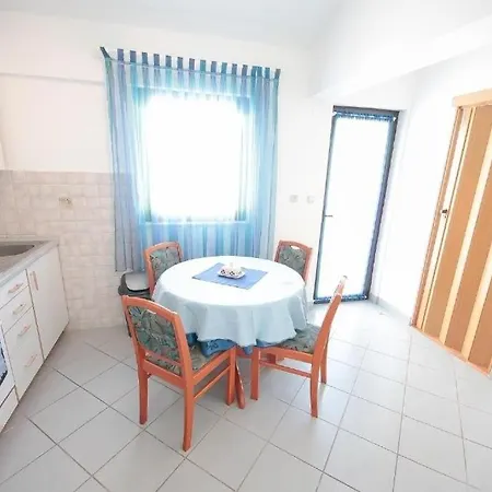 With Parking Space - 24938 Vodice