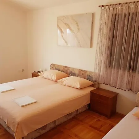 Apartment With Parking Space - 24938 Vodice