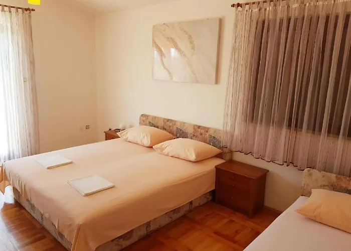 아파트 With Parking Space - 24938 보디체